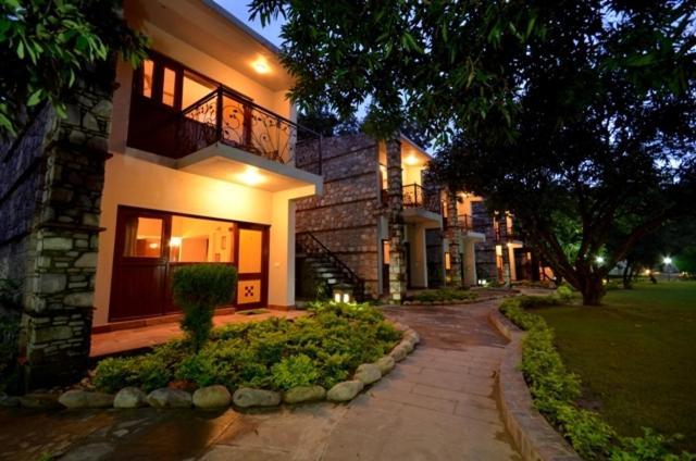 Corbett Suman Grand Hotel Corbett National Park Exterior photo